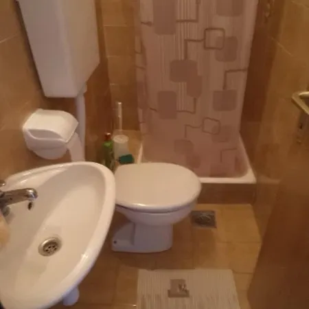 And With Parking Space - 13979 Gasthof Makarska