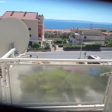 And With Parking Space - 13979 Gasthof Makarska