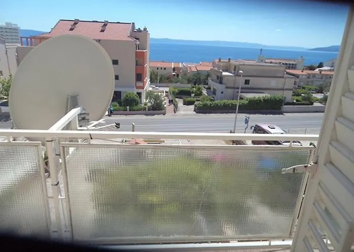 And With Parking Space - 13979 Gostinjska kuća Makarska